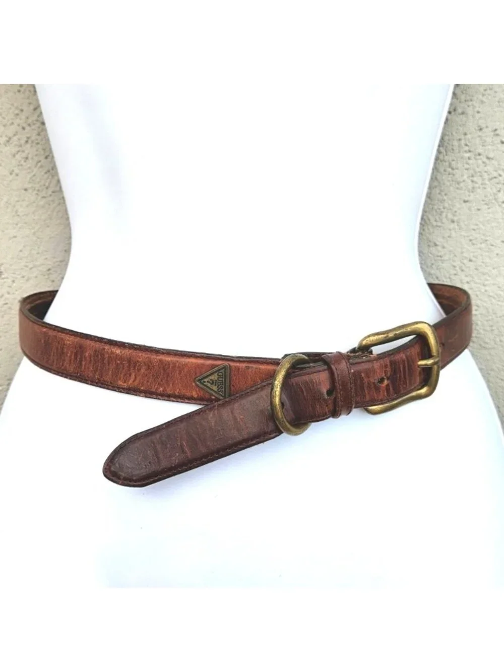 Vintage Guess Triangle Logo Brown Leather Belt Brass Buckle Small 24-27